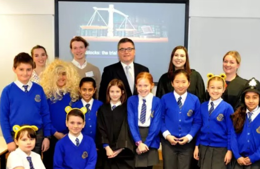 Solicitor General Robert Buckland visits children at Adel Primary School in Leeds