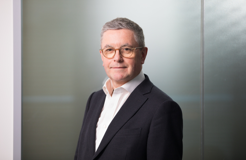 Robert Buckland Profile