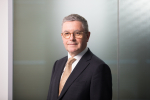 Robert Buckland Profile