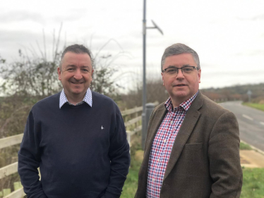 Robert Buckland QC MP and Councillor Gary Sumner