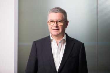 Robert Buckland Profile