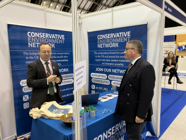 Sir Robert talks to CEN